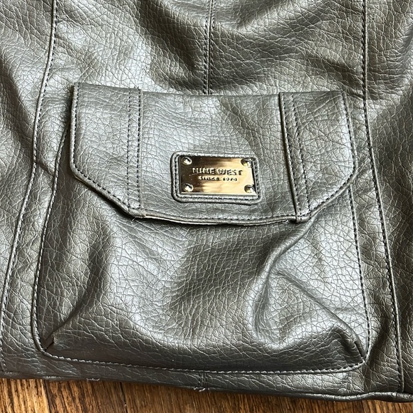 Nine West large shoulder bag textured faux leather gray green - Picture 3 of 14